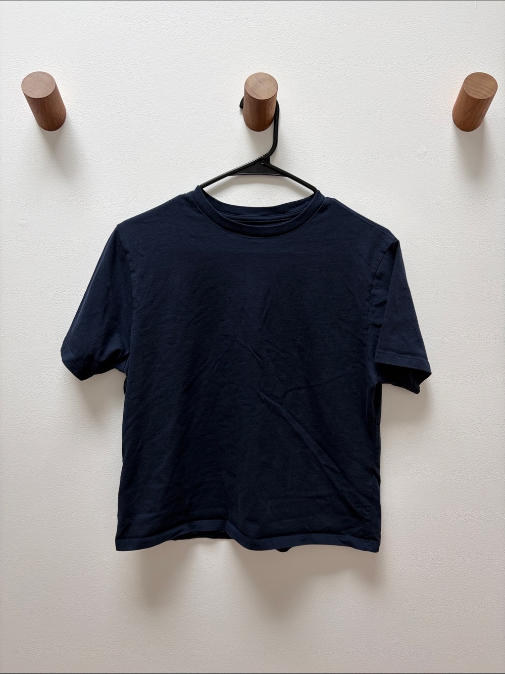 Abercrombie & Fitch Women’s Navy Short Sleeve Crew Tee